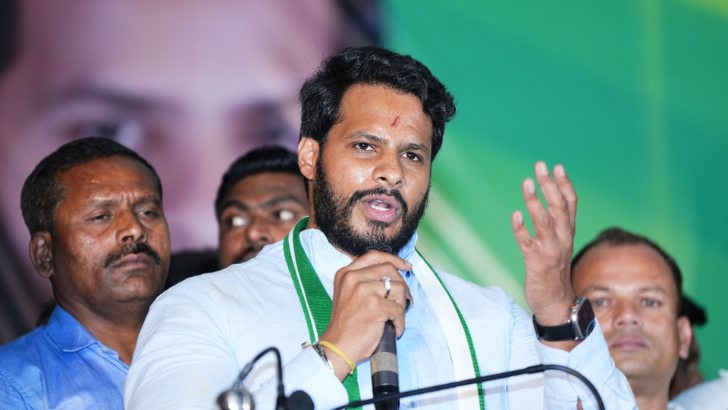https://www.salarnews.in/public/uploads/images/newsimages/maannewsimage27052026_220406_maannewsimage22022026_225210_Nikhil Kumaraswamy.png